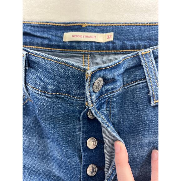 Levi's Wedgie Straight Leg Button Fly High Rise Distressed Knee Denim Jean 32 - Picture 4 of 8
